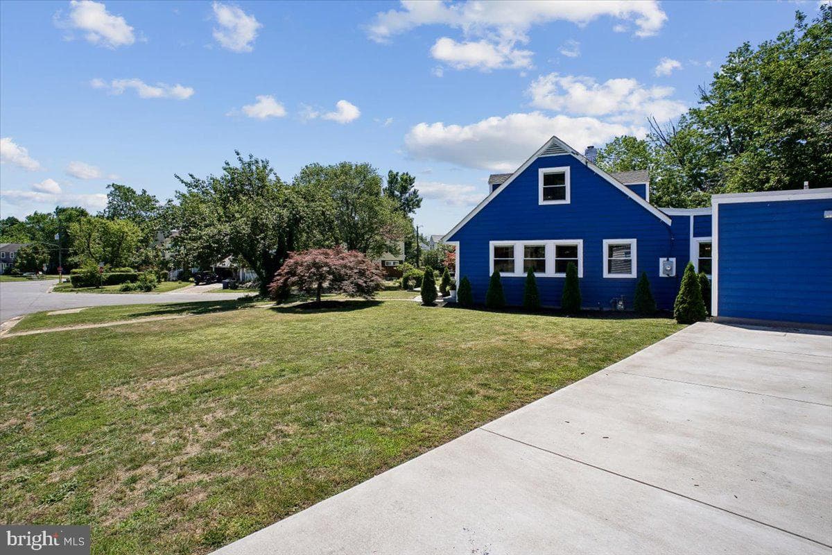 6924 Duke Drive photo 4