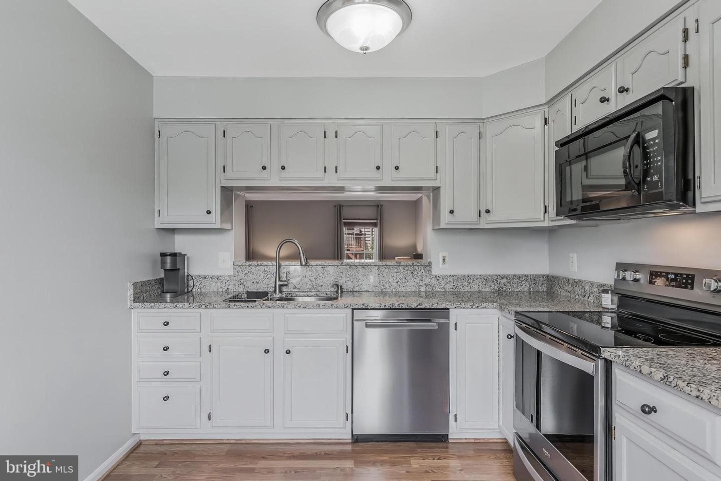 6033 Kestner Circle photo 8