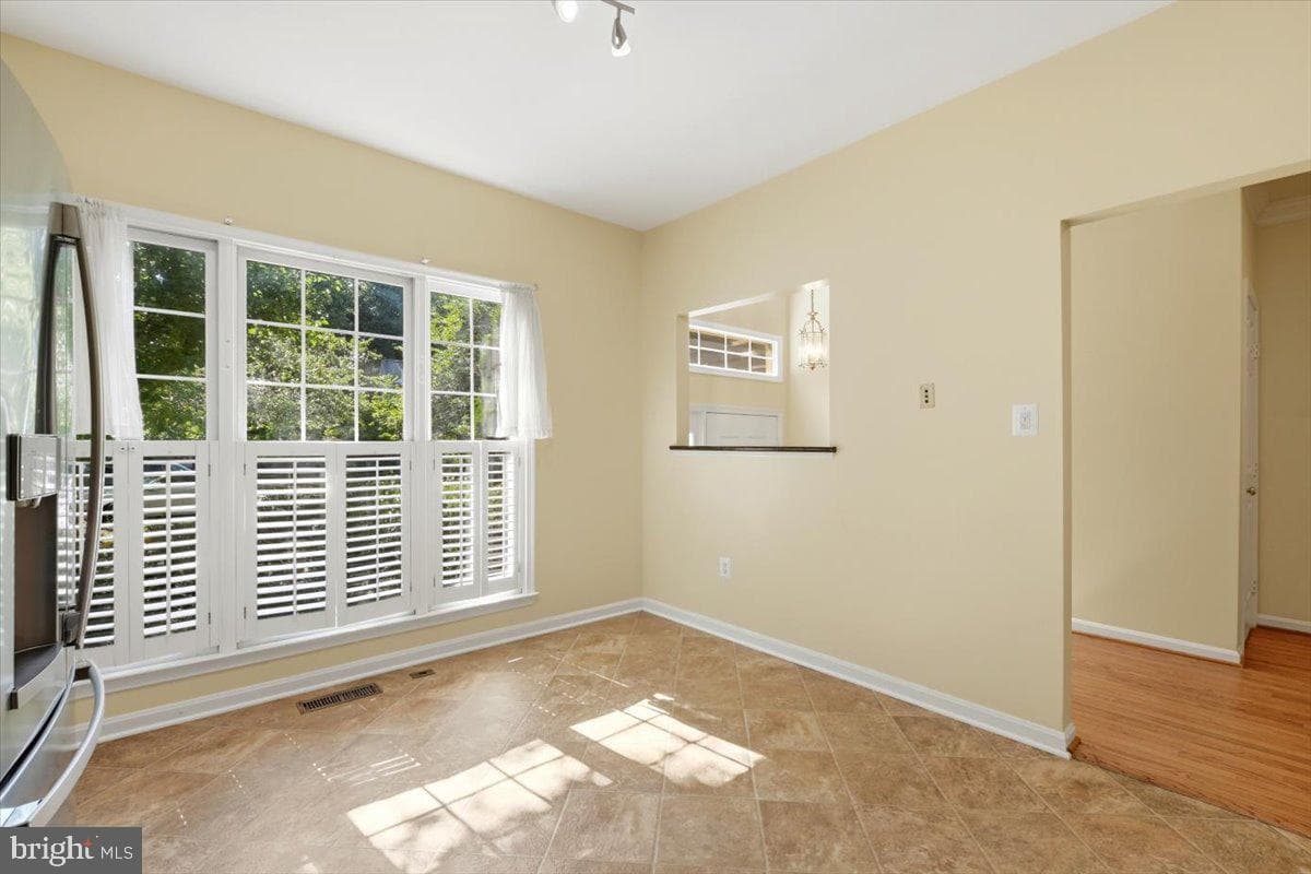 1213 Weatherstone Court photo 10