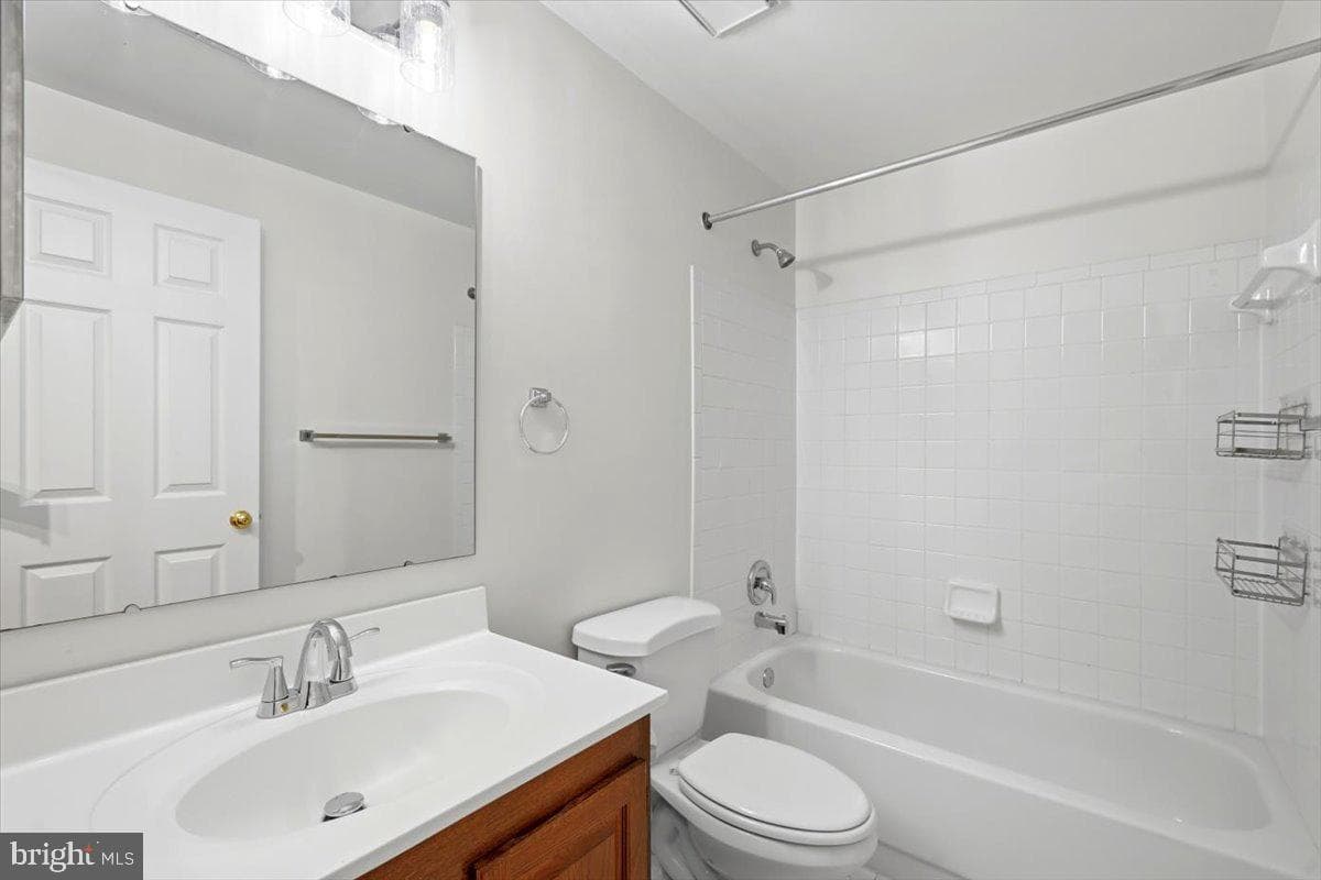1213 Weatherstone Court photo 19