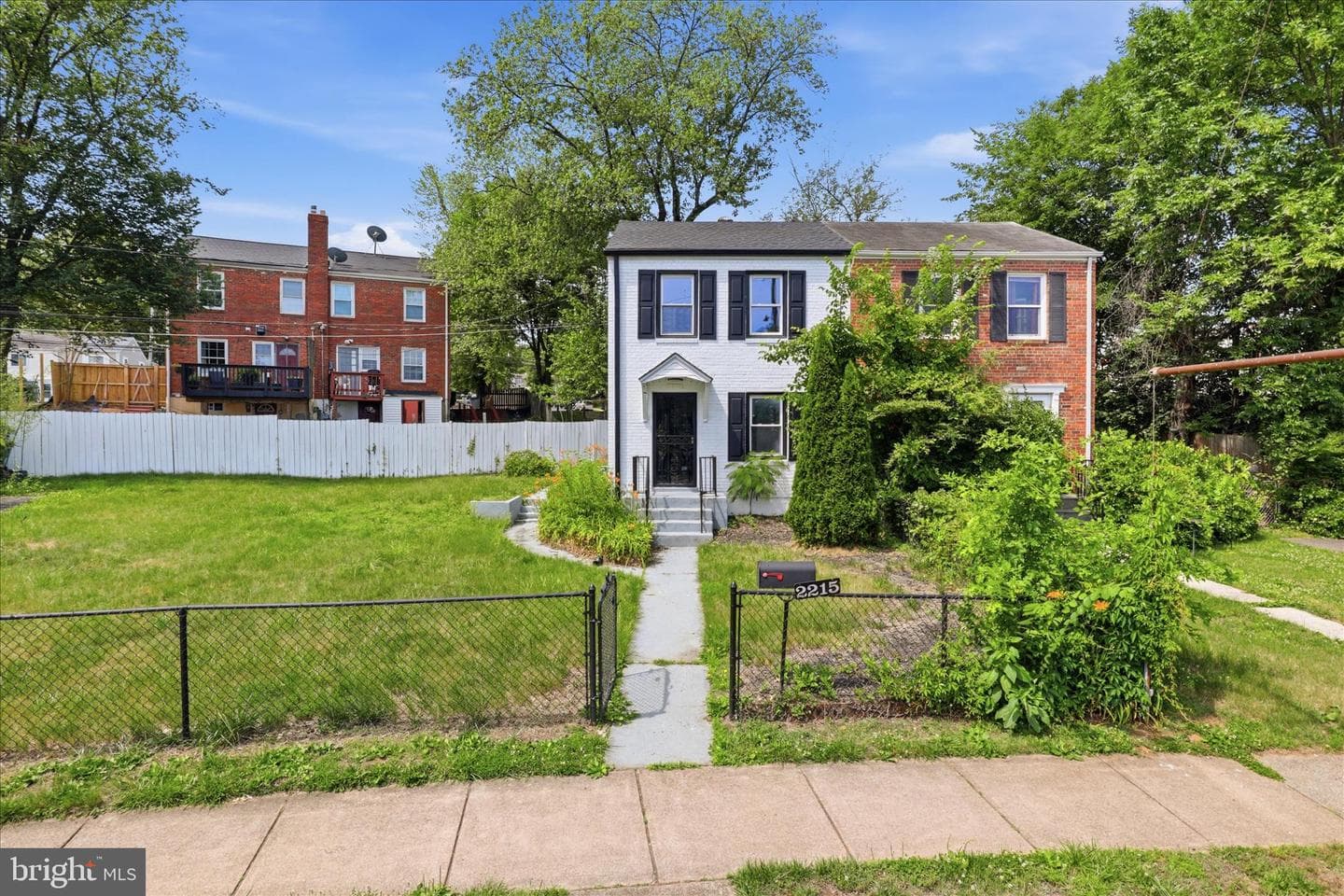 2215 Farrington Avenue photo 20