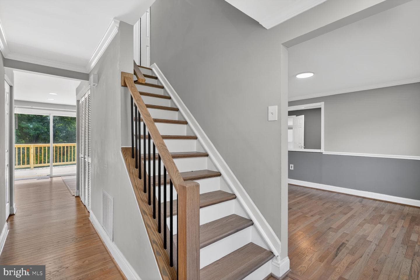 9501 Ironmaster Drive photo 5