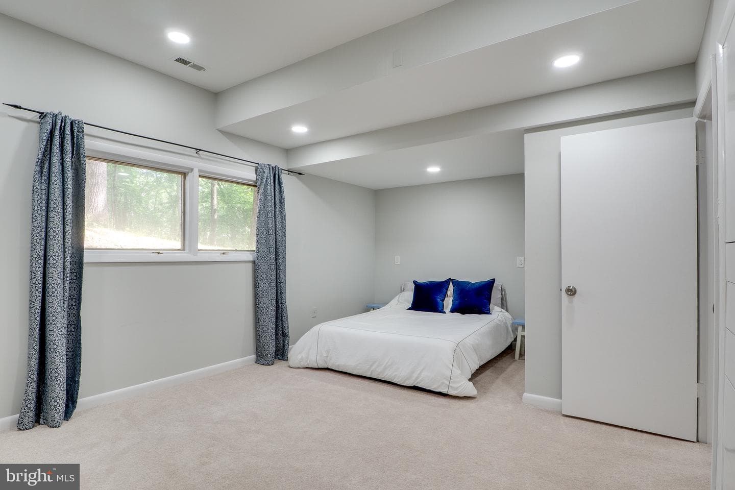 10236 Lawyers Road photo 43