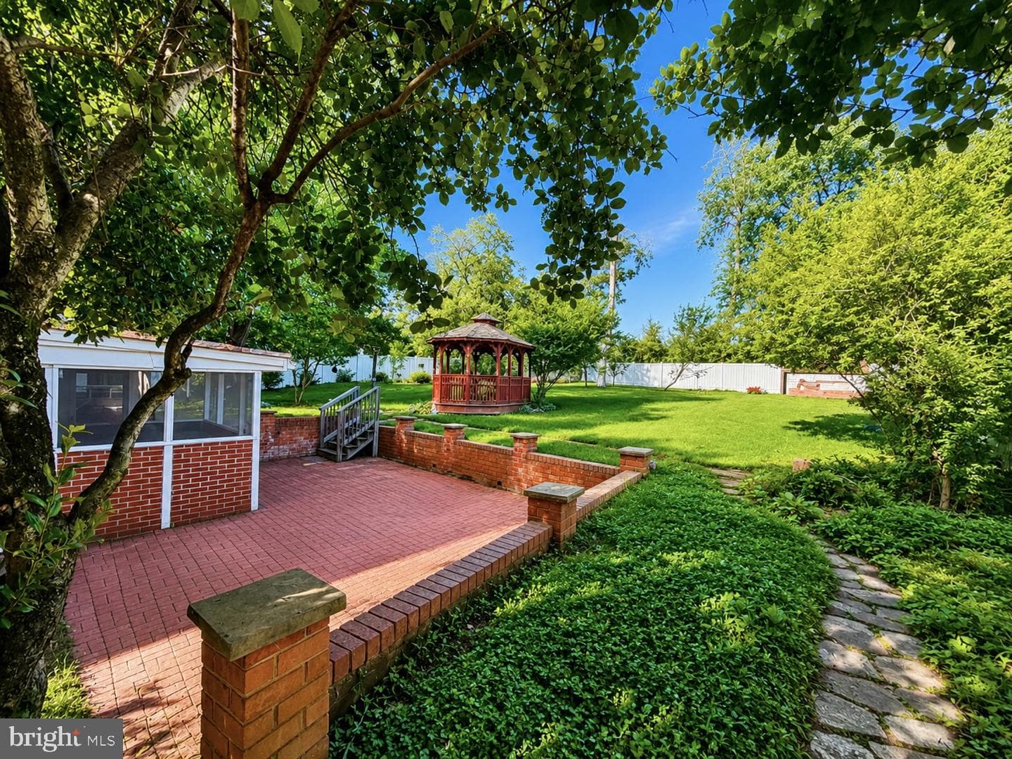4003 Whispering Lane photo 3