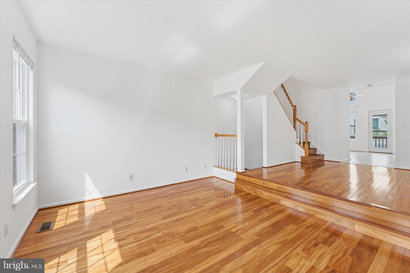 2550 James Monroe Circle photo 13