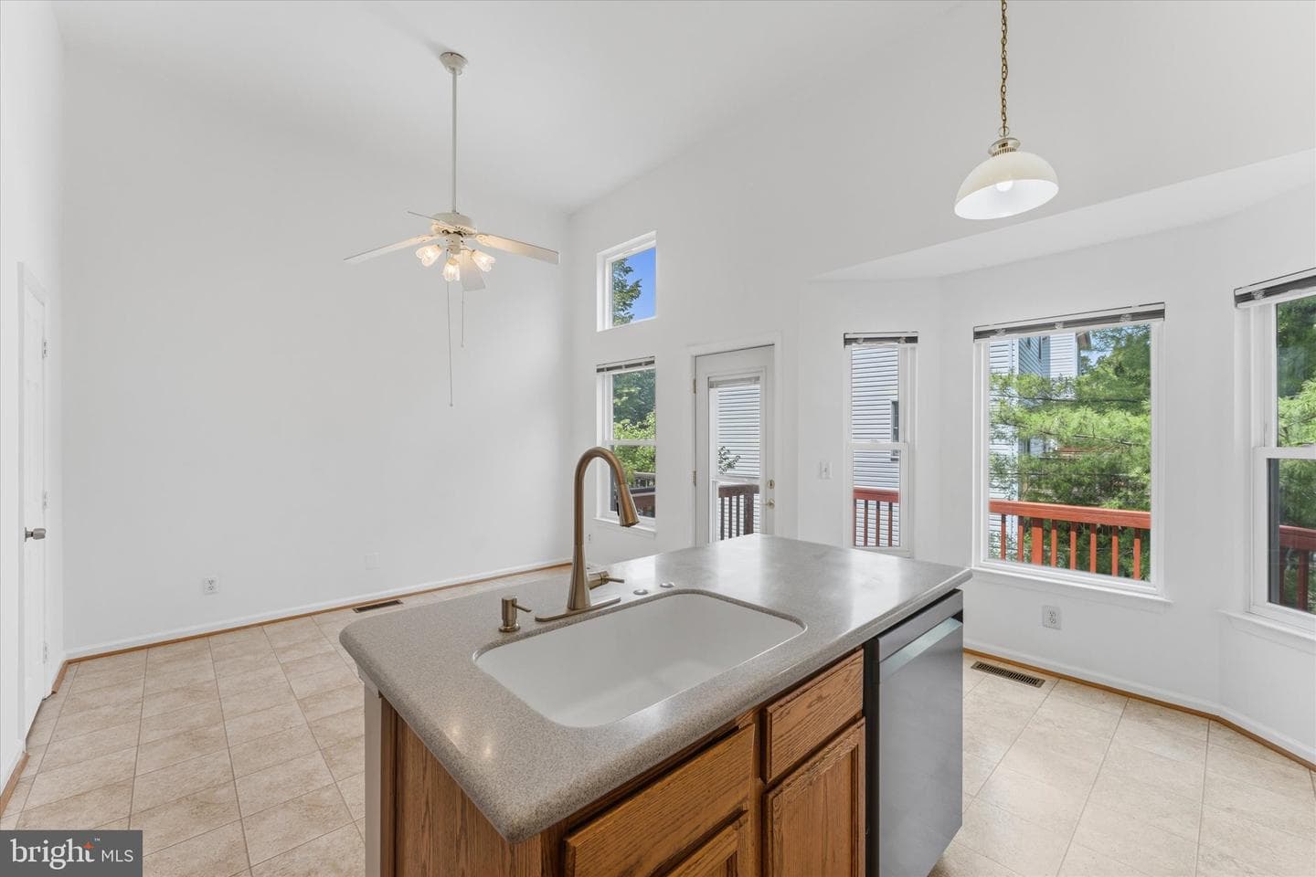 2550 James Monroe Circle photo 22