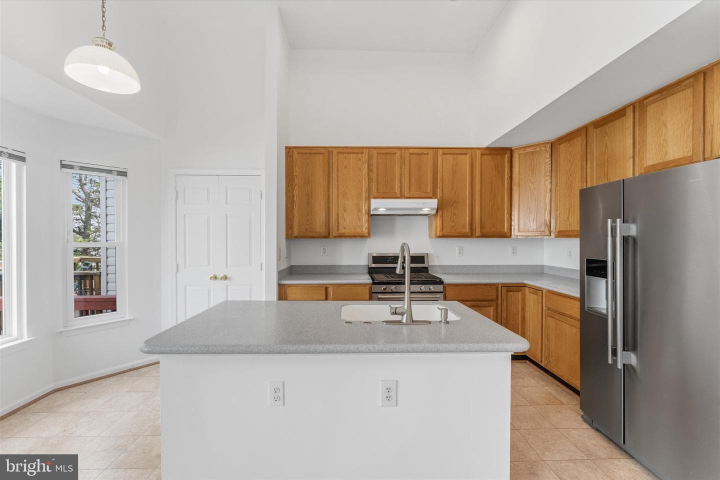 2550 James Monroe Circle photo 24