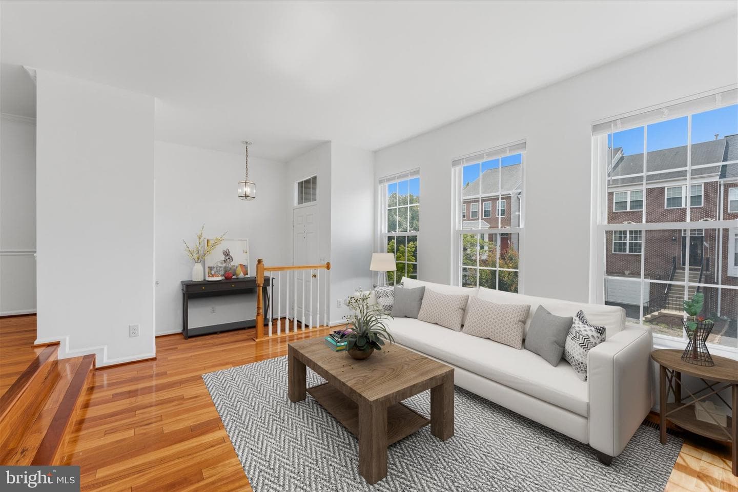 2550 James Monroe Circle photo 3