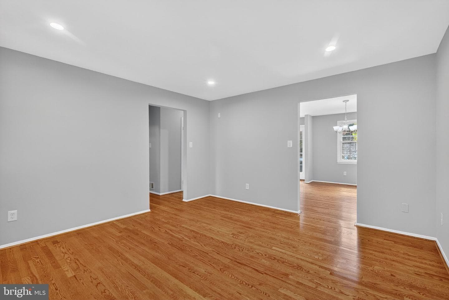 3316 Webley Court photo 4