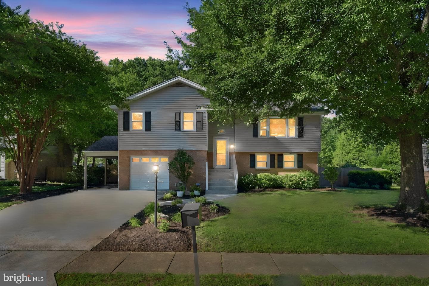 4407 Aragon Place, Alexandria