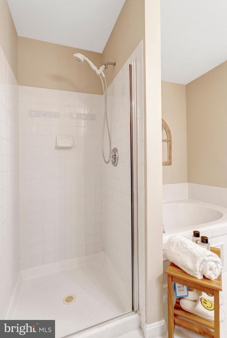 7706 Shadowcreek Terrace photo 19