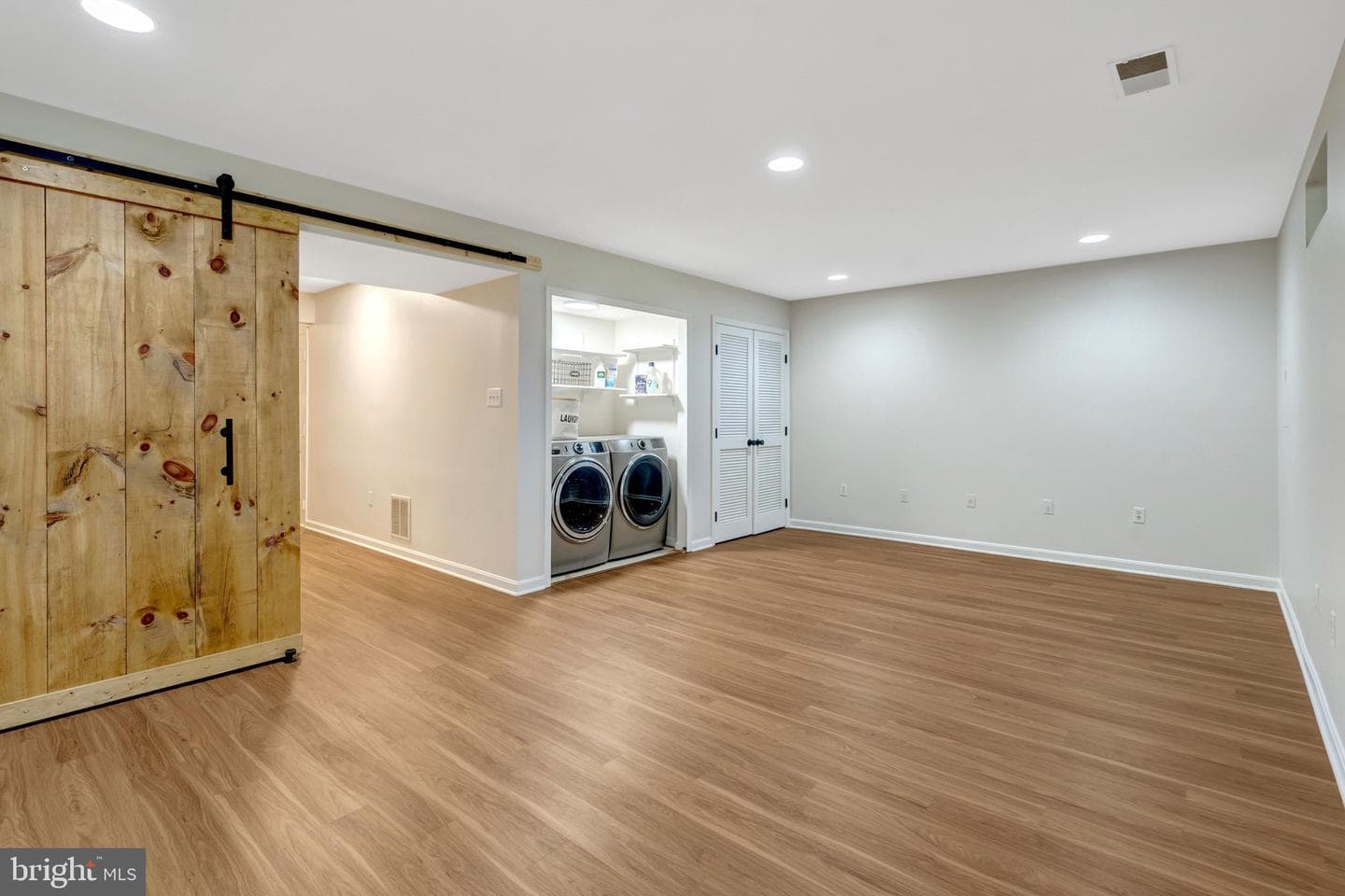 7706 Shadowcreek Terrace photo 28