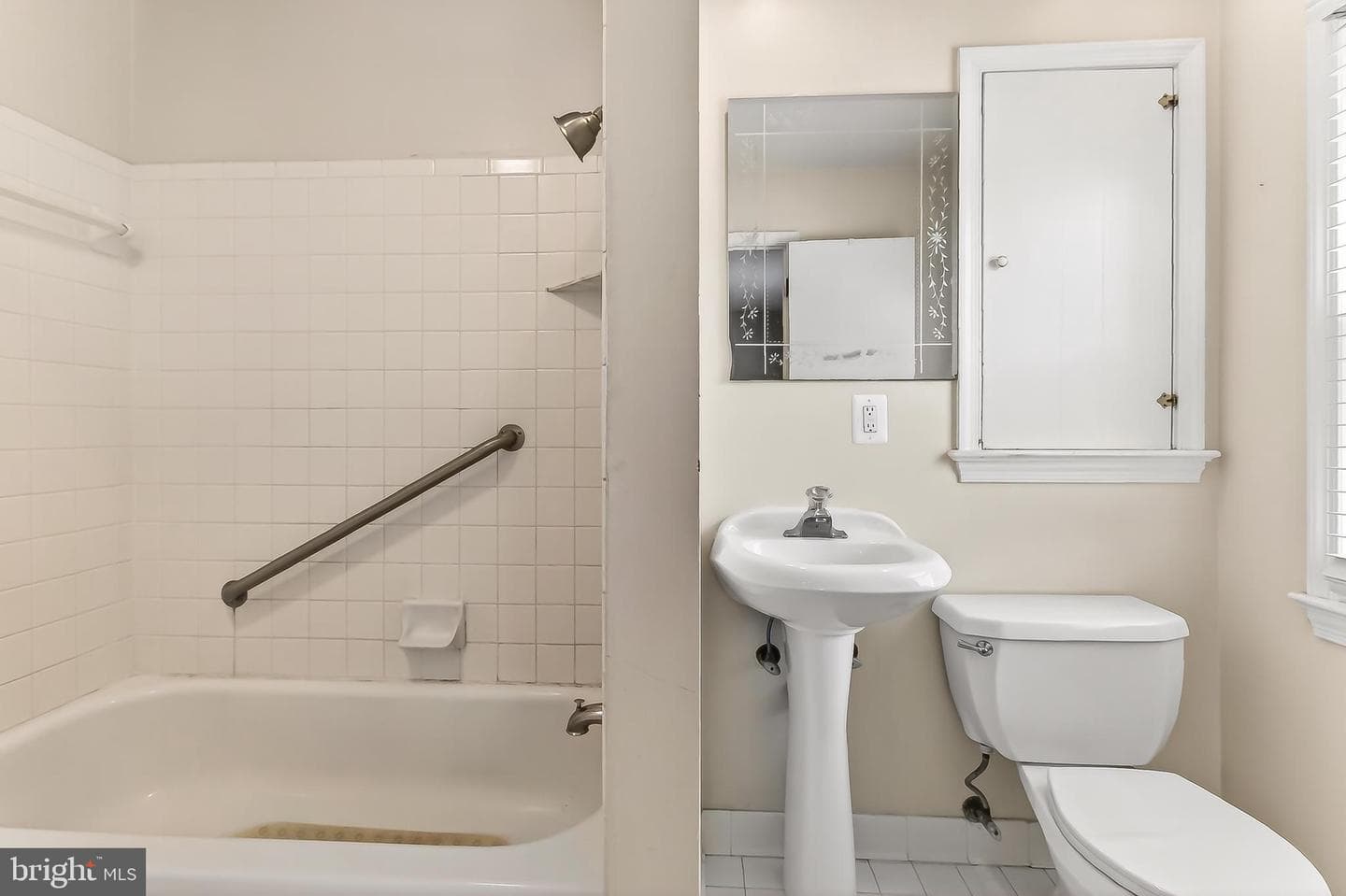 1210 Croton Drive photo 14