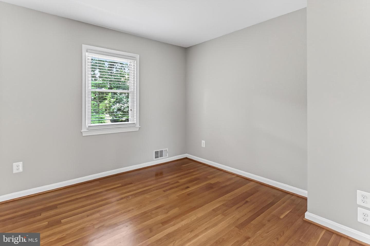 1210 Croton Drive photo 17