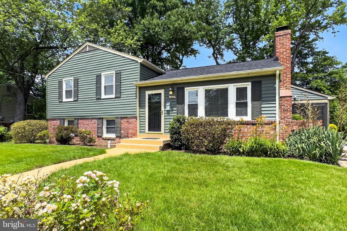 1210 Croton Drive, Alexandria