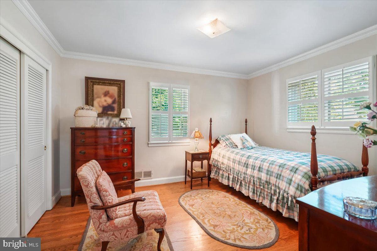 5515 Bradley Boulevard photo 22