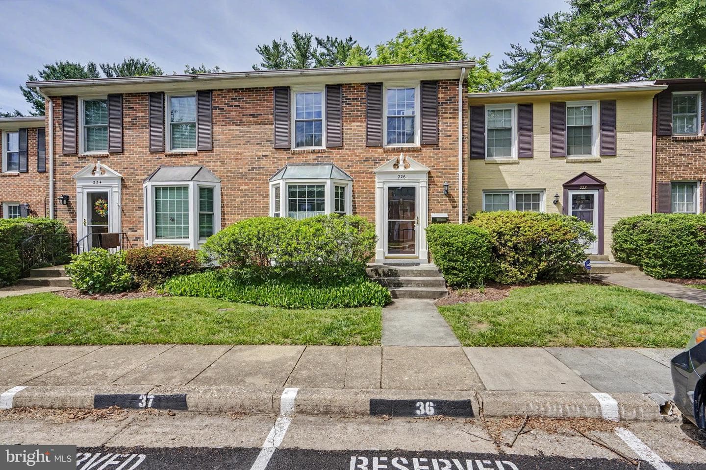 226 Commons Drive NW, Vienna