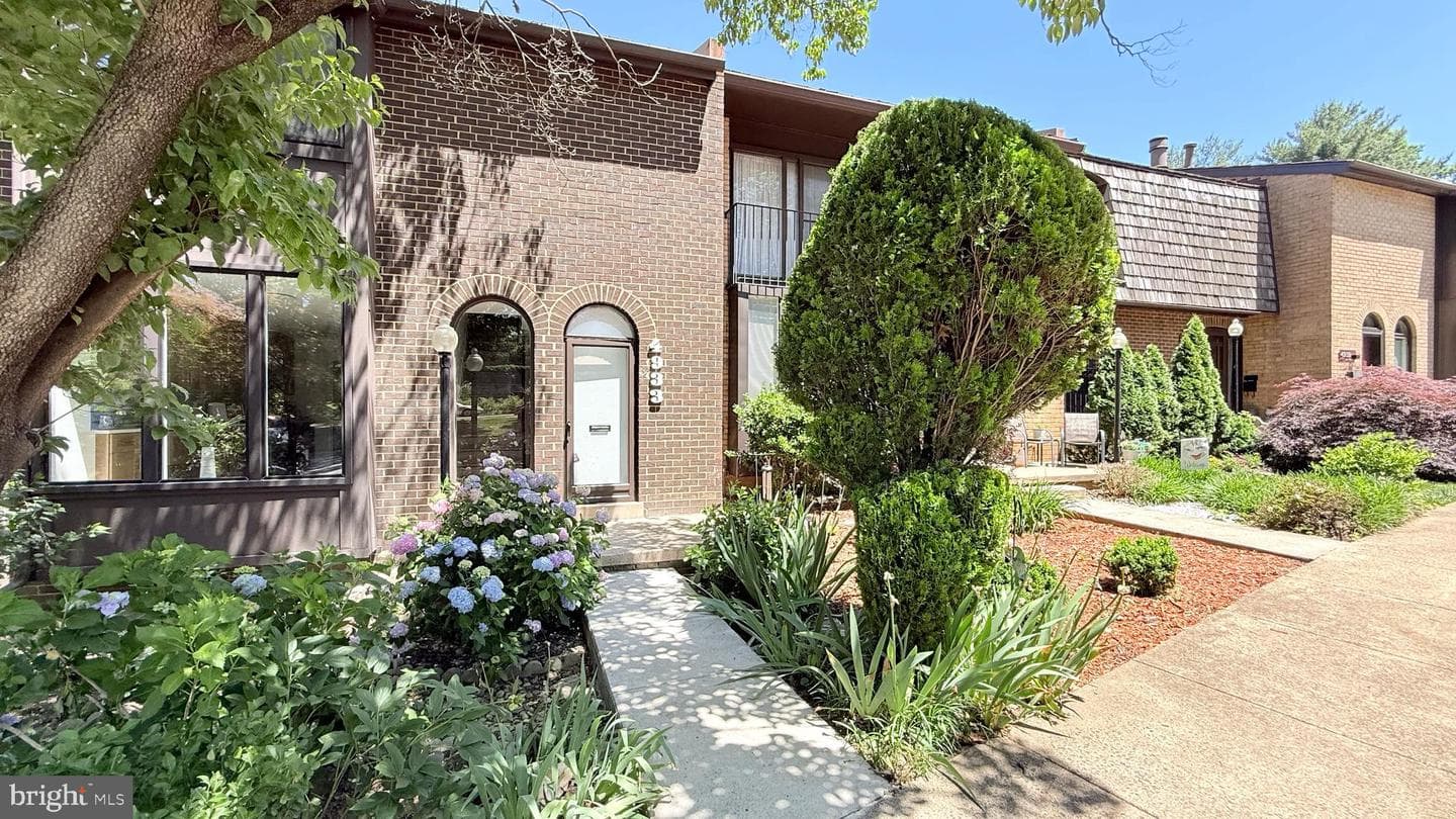 4933 Oriskany Drive