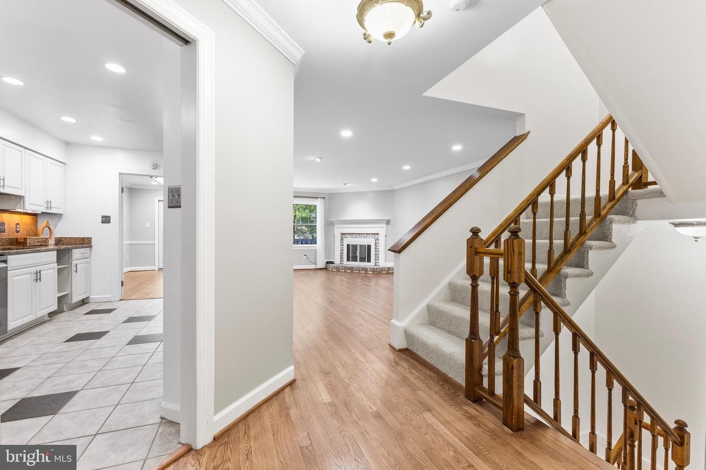 6308 Chaucer View Circle photo 4