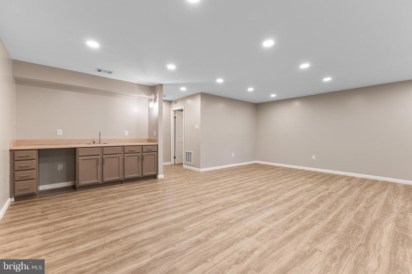 6308 Chaucer View Circle photo 43