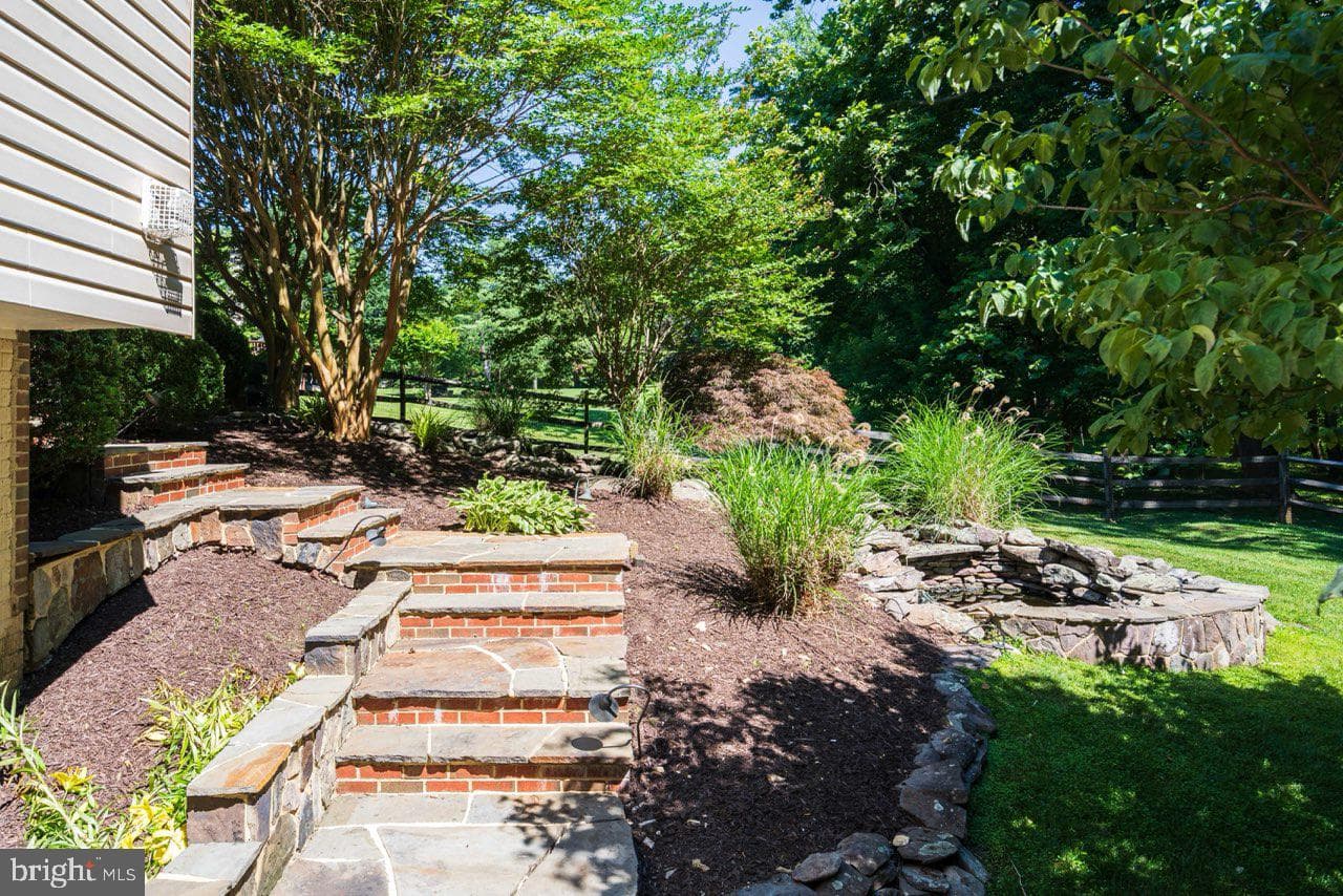 11224 Devereux Manor Lane photo 27