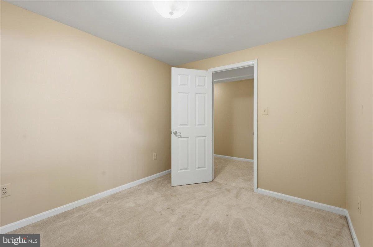 11224 Devereux Manor Lane photo 53