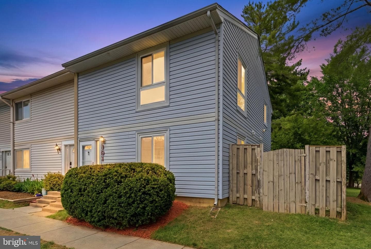 301 Reneau Way, Herndon
