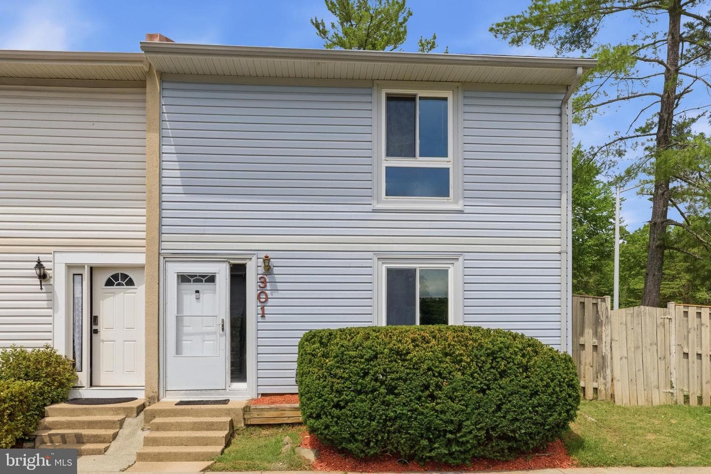 301 Reneau Way, Herndon