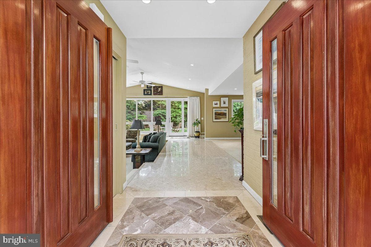 3609 Pinetree Terrace photo 3