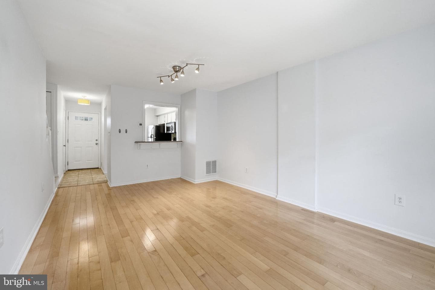 6472 Brick Hearth Court photo 14