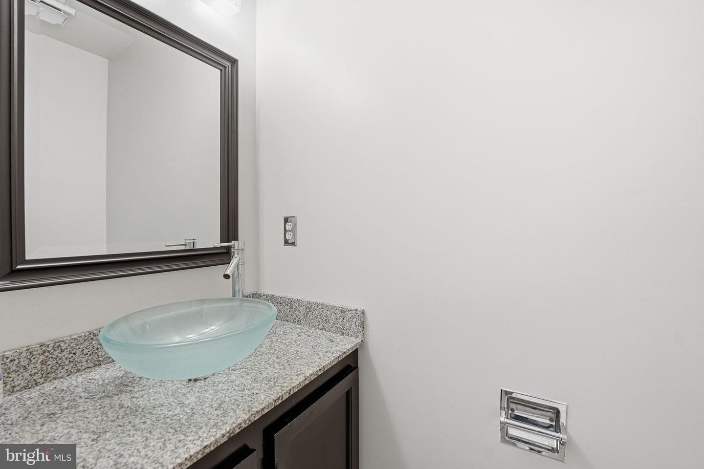 6472 Brick Hearth Court photo 4