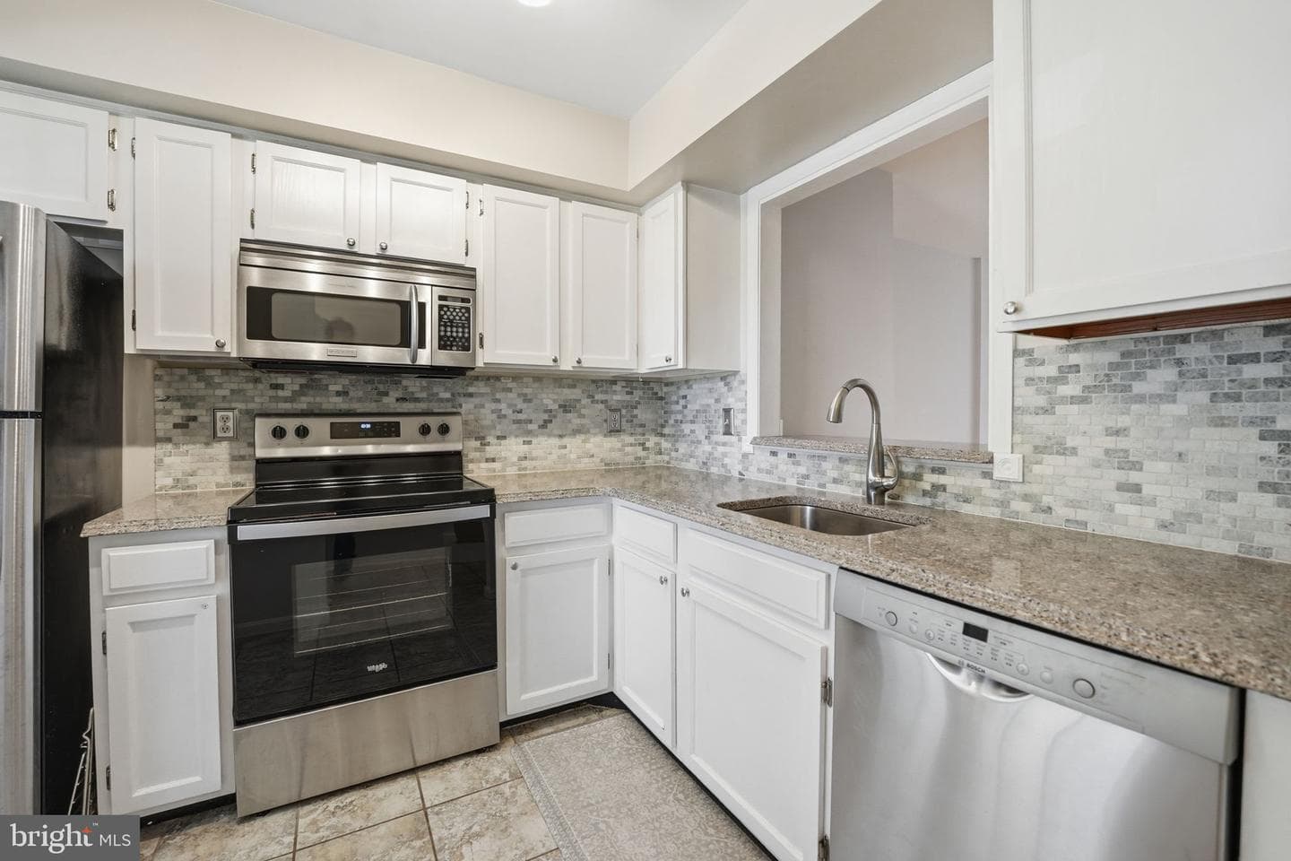 6472 Brick Hearth Court photo 7