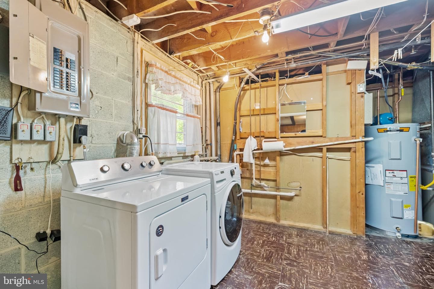 6914 Hadlow Drive photo 37