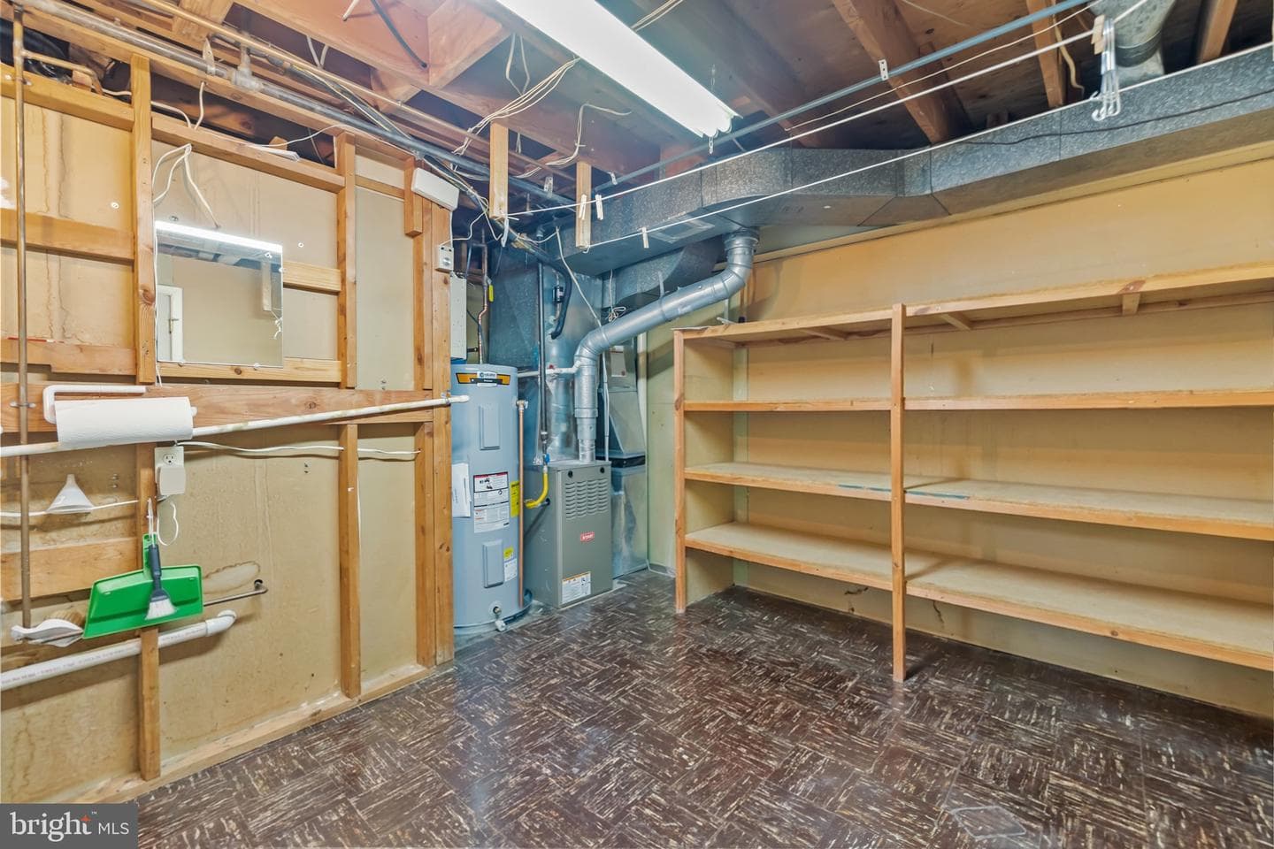 6914 Hadlow Drive photo 38
