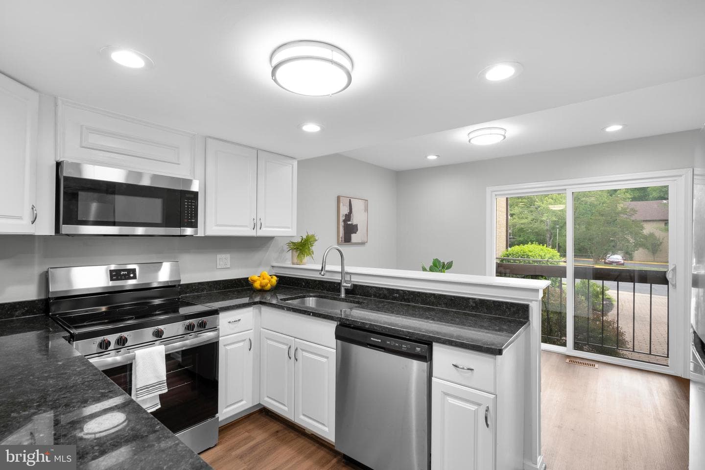 3170 Readsborough Court photo 9
