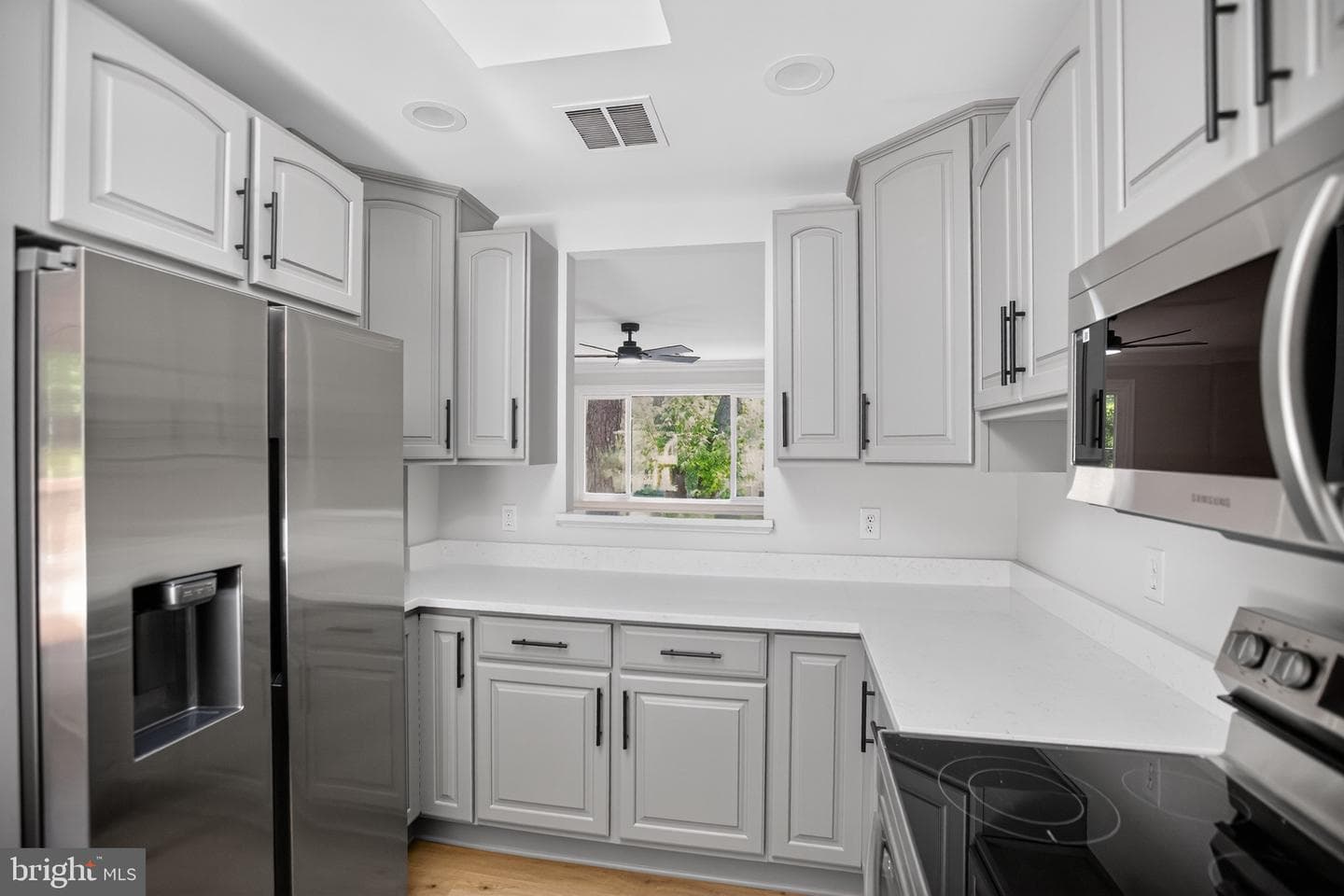 8600 Washington Avenue photo 8