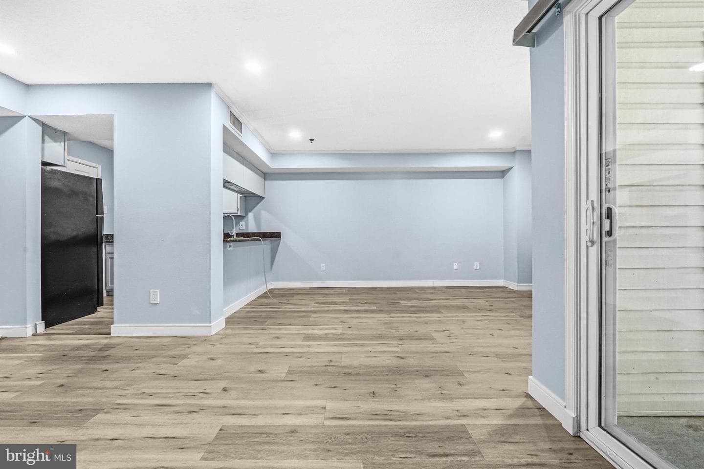 1524 Lincoln Way #107 photo 6