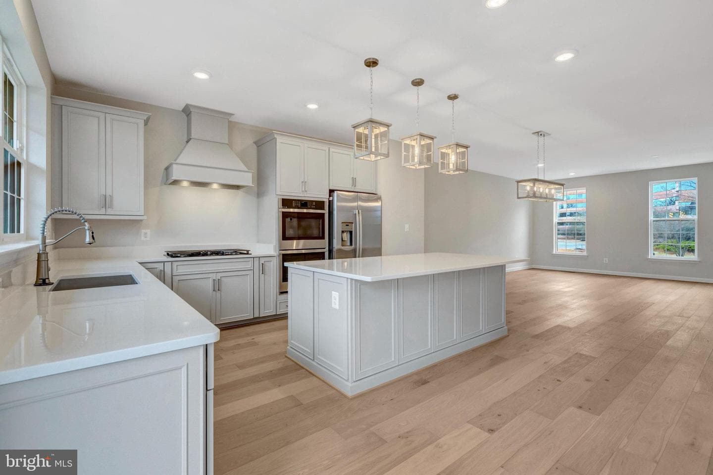12503 League Lane photo 7