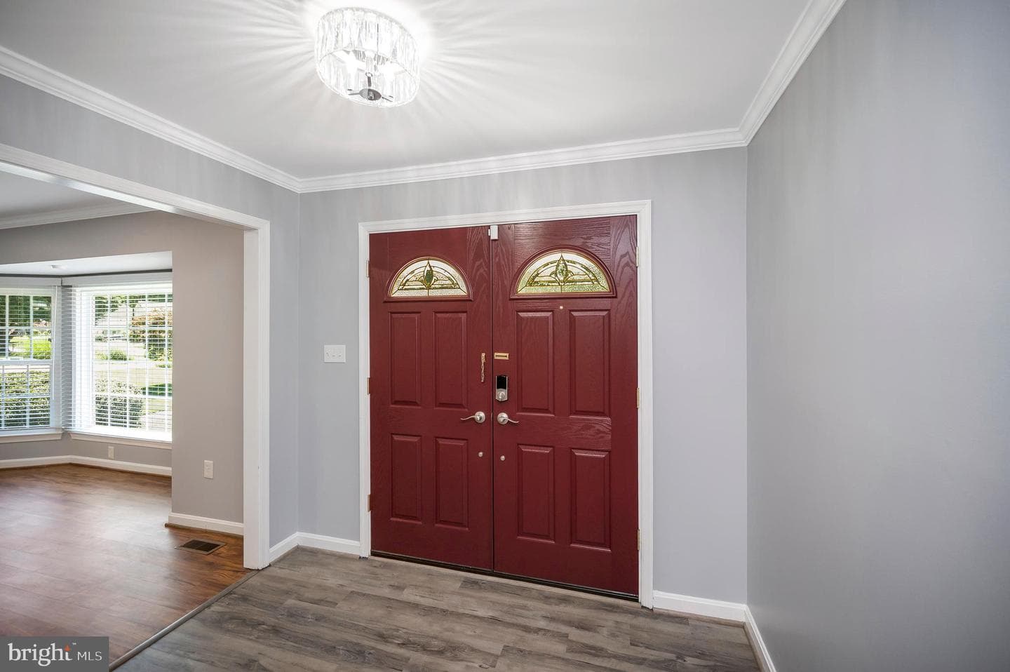 4611 Tapestry Drive photo 2