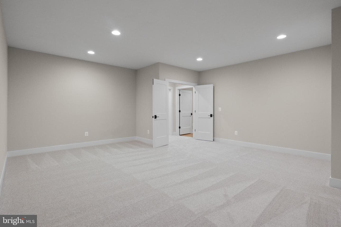 7738 Leonard Drive photo 80