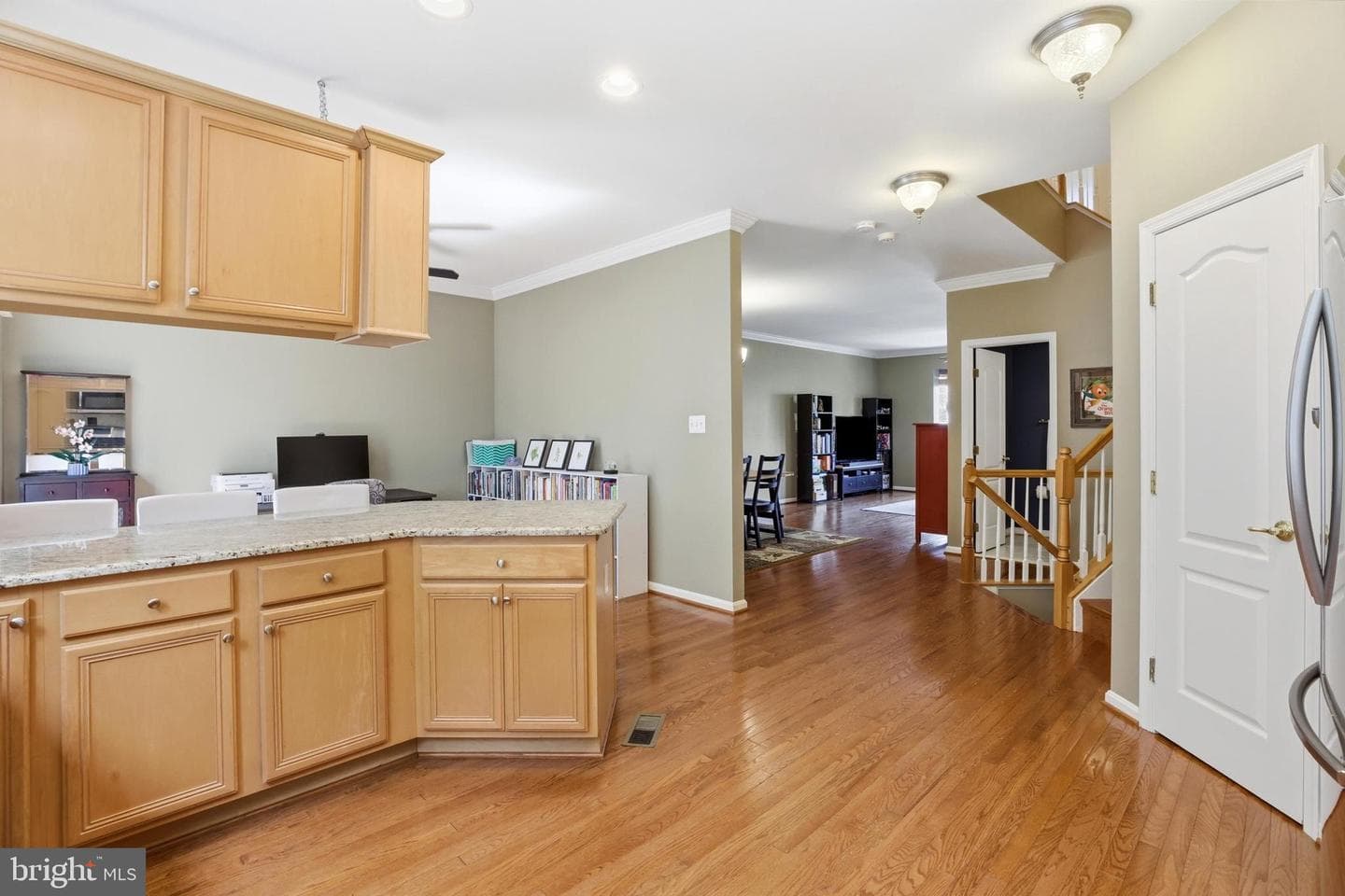 6486 Sutcliffe Drive photo 12