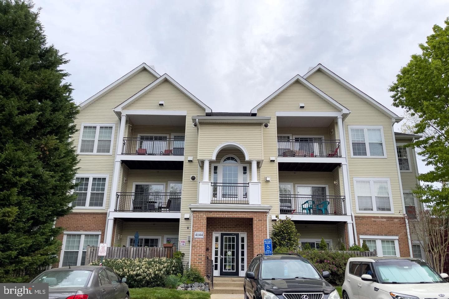 4144 Fountainside Lane #102 photo 1