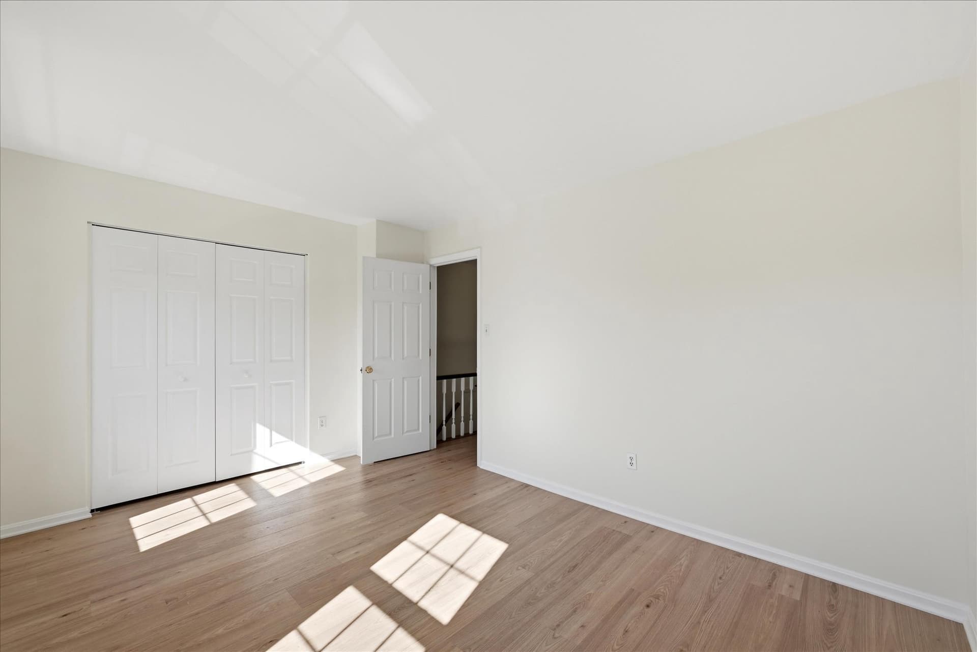 6146 Strasburg Drive photo 34