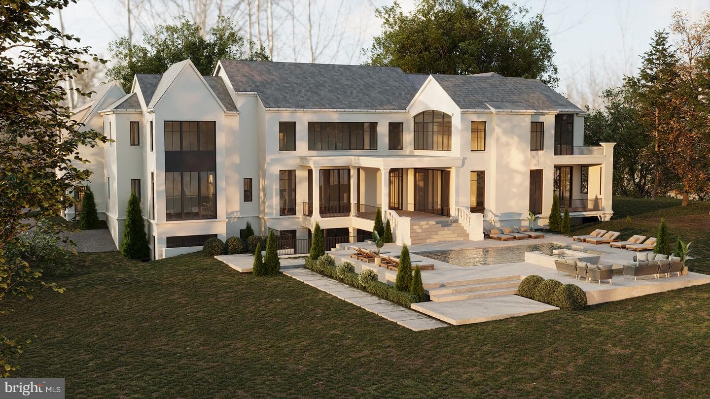 8111 Georgetown Pike, Mclean