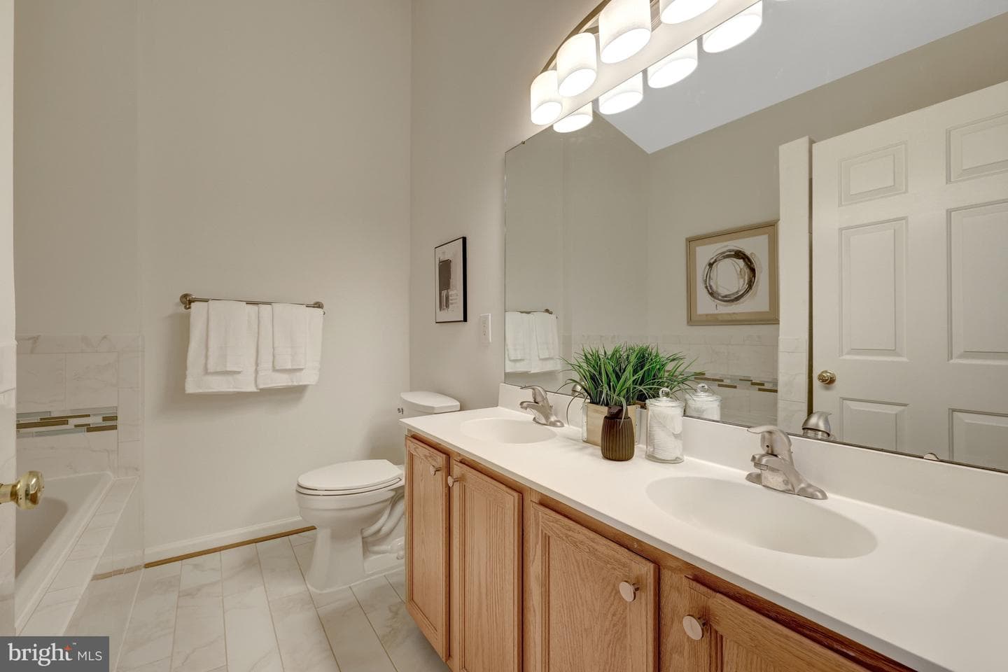 14256 Glade Spring Drive photo 36