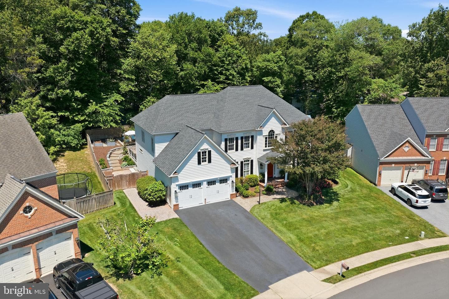7822 Gambrill Woods Way photo 2