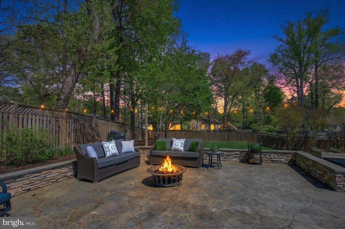 7822 Gambrill Woods Way photo 74