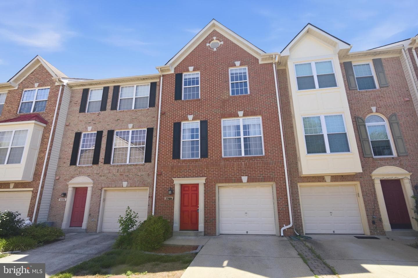 5504 Sacramento Mews Place