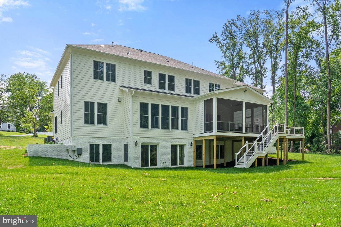 2305 Stryker Avenue photo 102