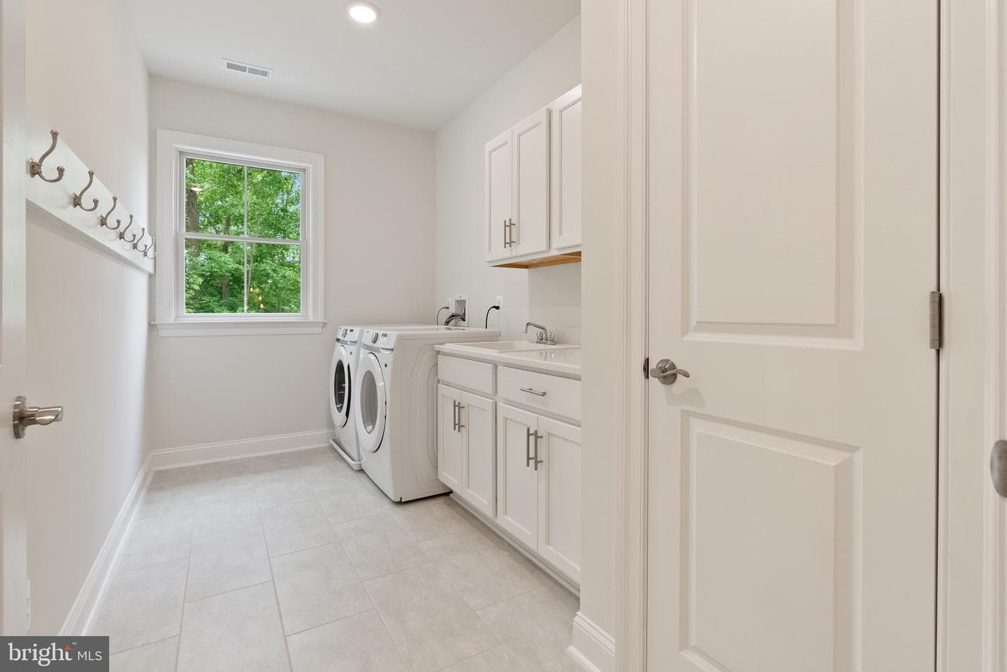 2305 Stryker Avenue photo 44